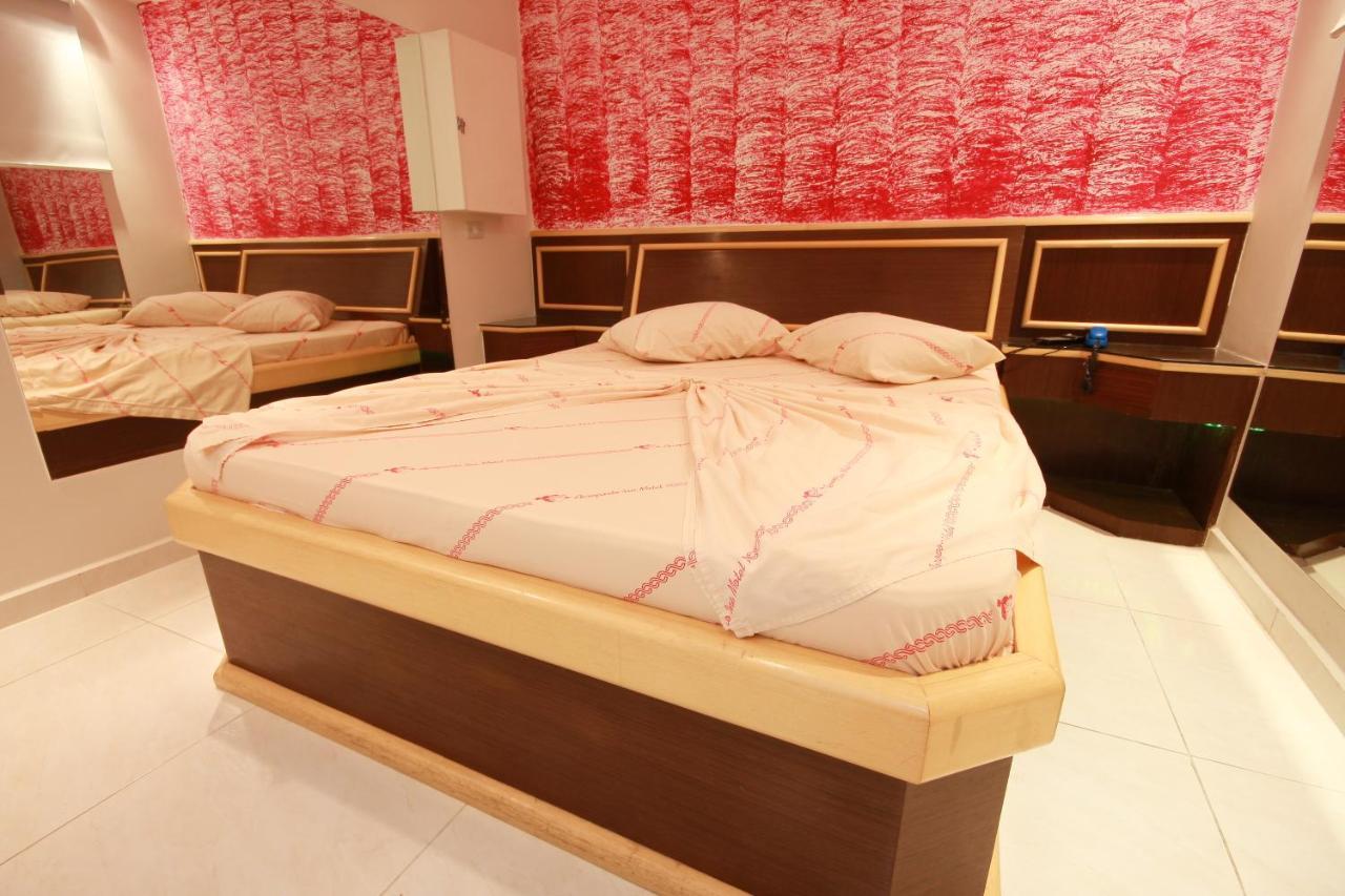 Aeropoto Love hotel